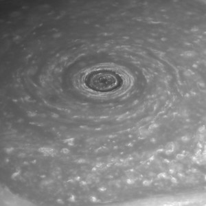 Le vortex du pôle nord de Saturne © NASA/JPL/Caltech/Space-Science-Institute
